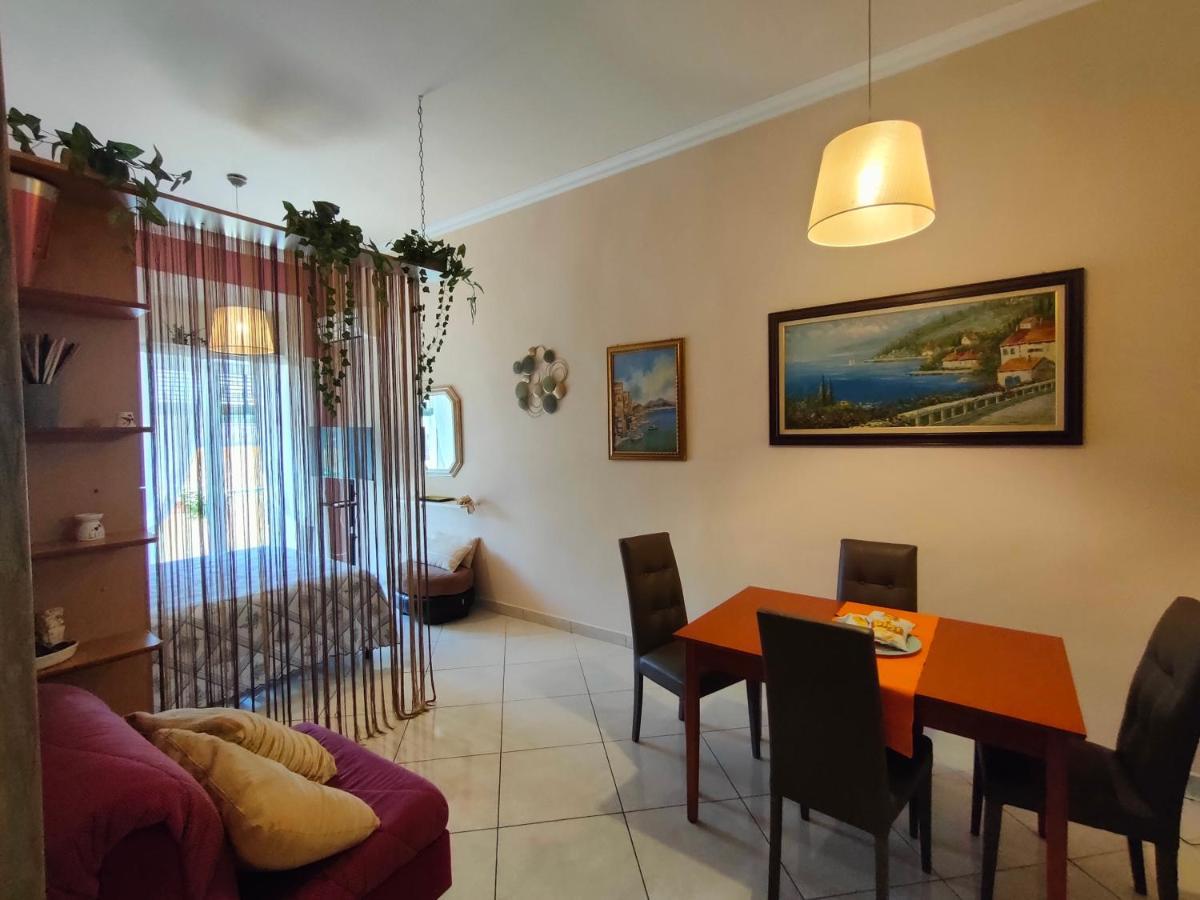 Madda'S Apartament เนเปิลส์ ภายนอก รูปภาพ